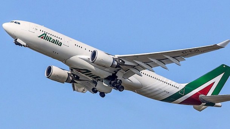 Крупнейшая итальянская авиакомпания Alitalia вернулась в Украину
